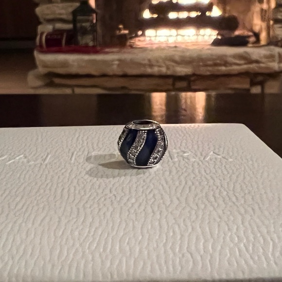 New Pandora Blue Adornment Charm - Picture 2 of 5